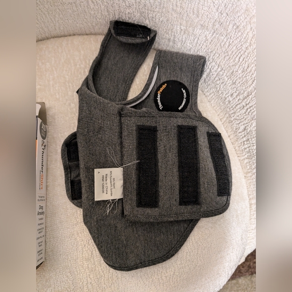 Thundershirt in XS - Picture 4 of 4